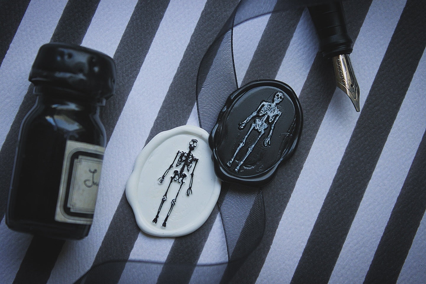 The Spooky Scary Skeletons - Wax Seal Set
