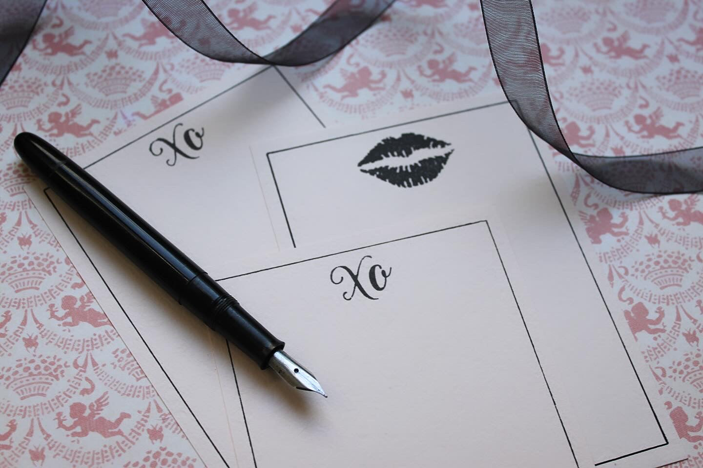 The Xs & Os - MINI Stationery Set