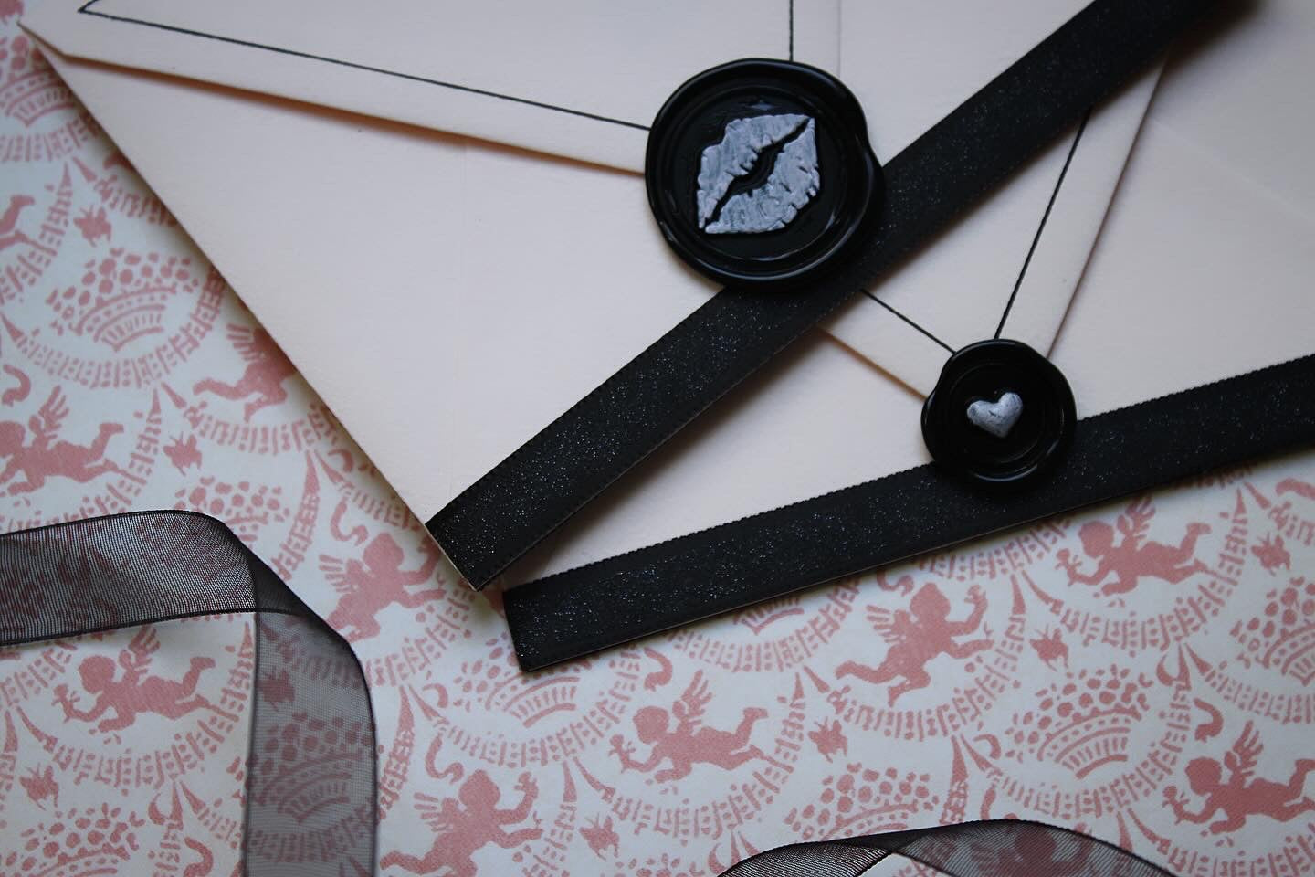 The Xs & Os - MINI Stationery Set