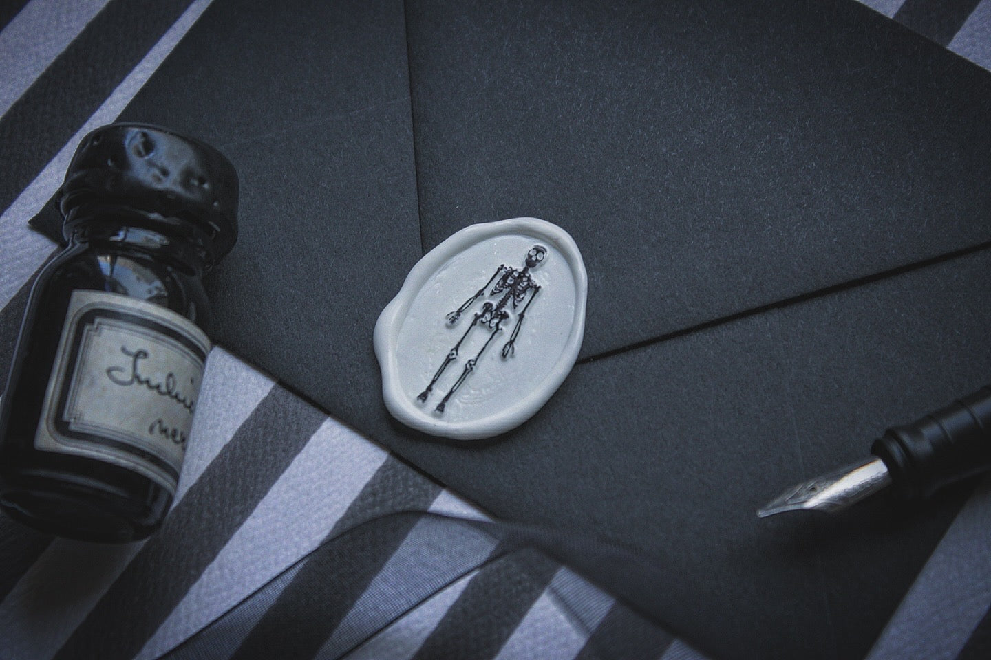 The Spooky Scary Skeletons - Wax Seal Set