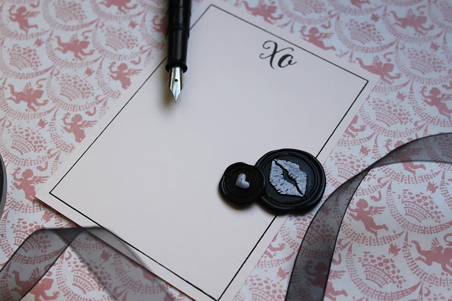 The Xs & Os - MINI Stationery Set