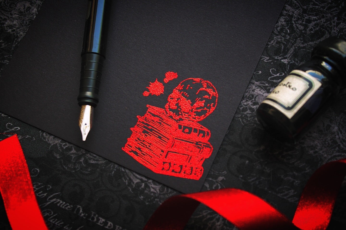 The Horrified - Stationery Set